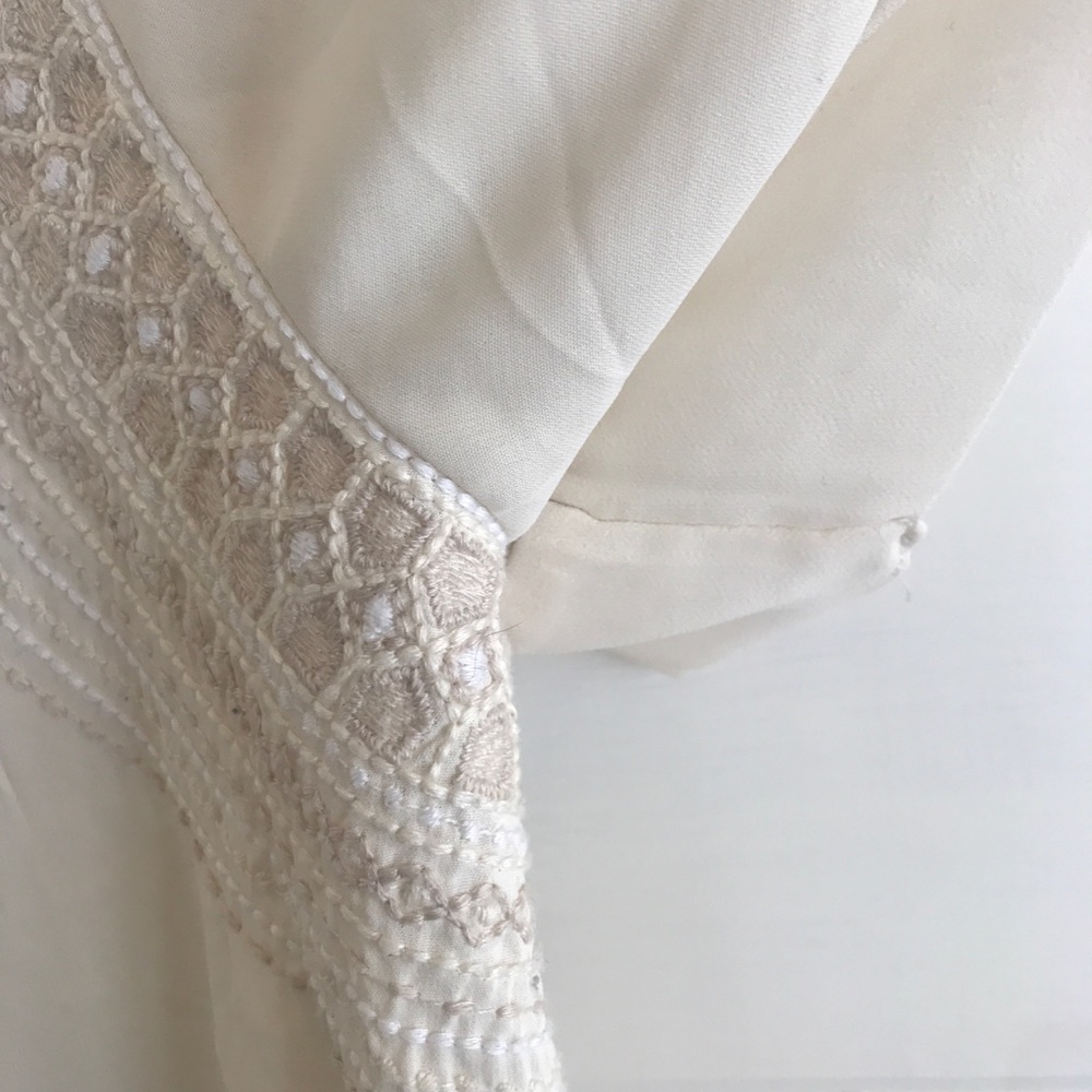 AE blouse - Picture 4 of 6